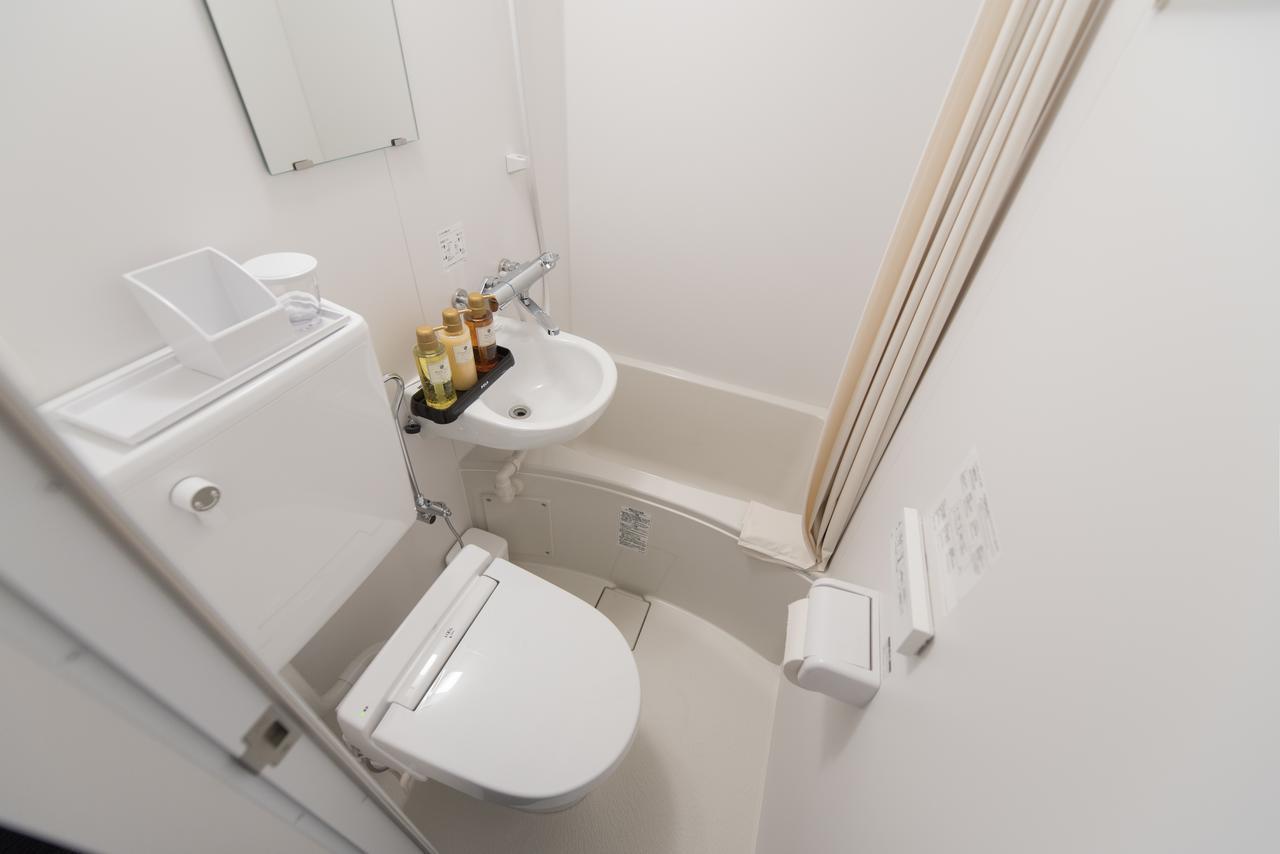Toyotomi Inn 難波高津 Osaka Bagian luar foto